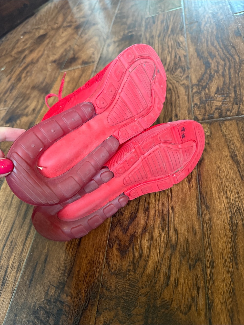 Nike red 270 Sneakers, size youth 6.5 - Picture 7 of 10